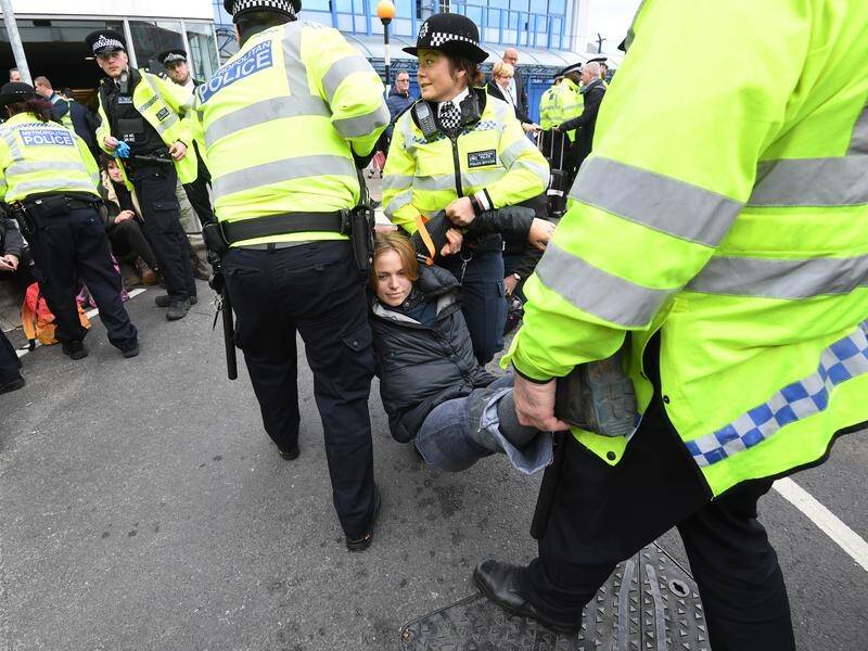 Climate protests disrupt London rush hour | The Senior | Senior